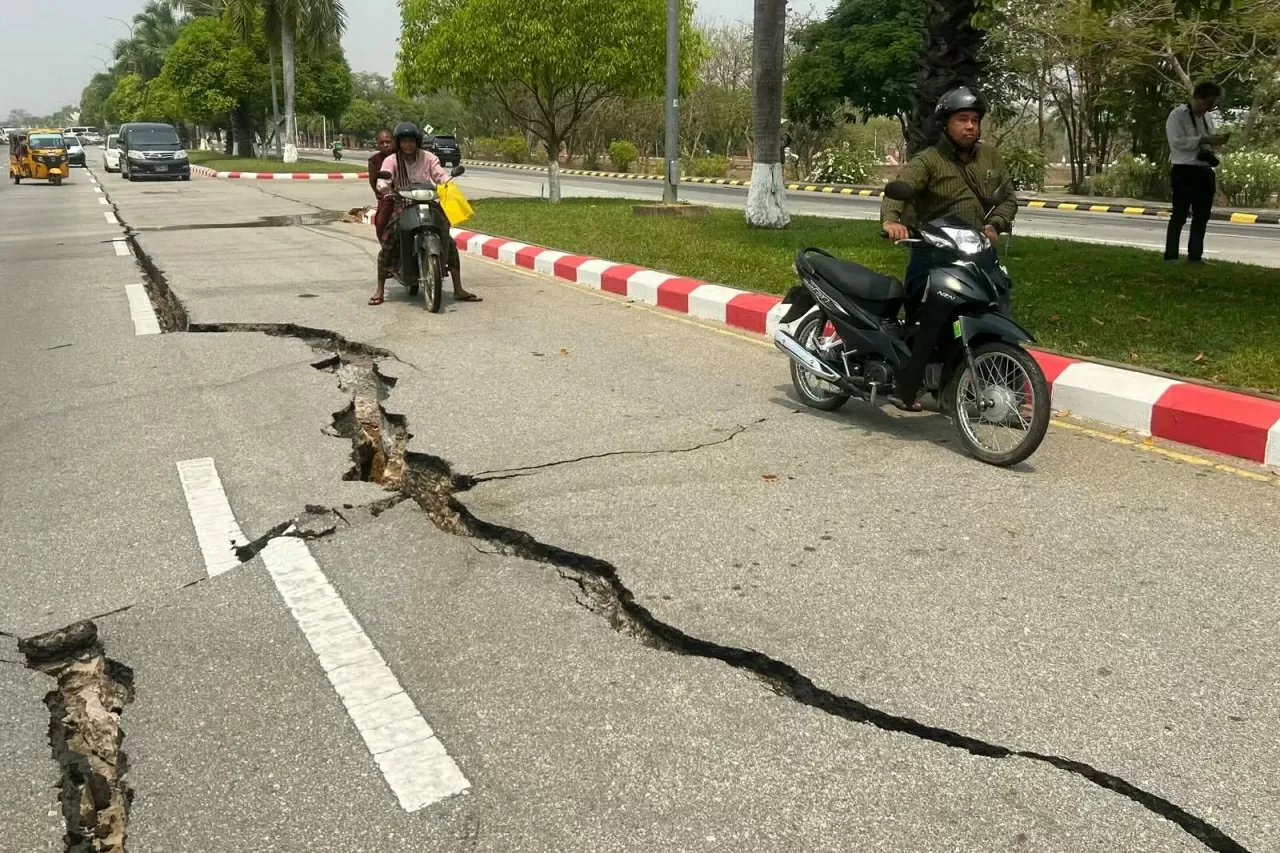Hình ảnh trận động đất mạnh ‘tấn công’ miền Trung Myanmar, Bangkok Động đất mạnh ‘tấn công’ miền Trung Myanmar, gây ra hoảng loạn ở Bangkok