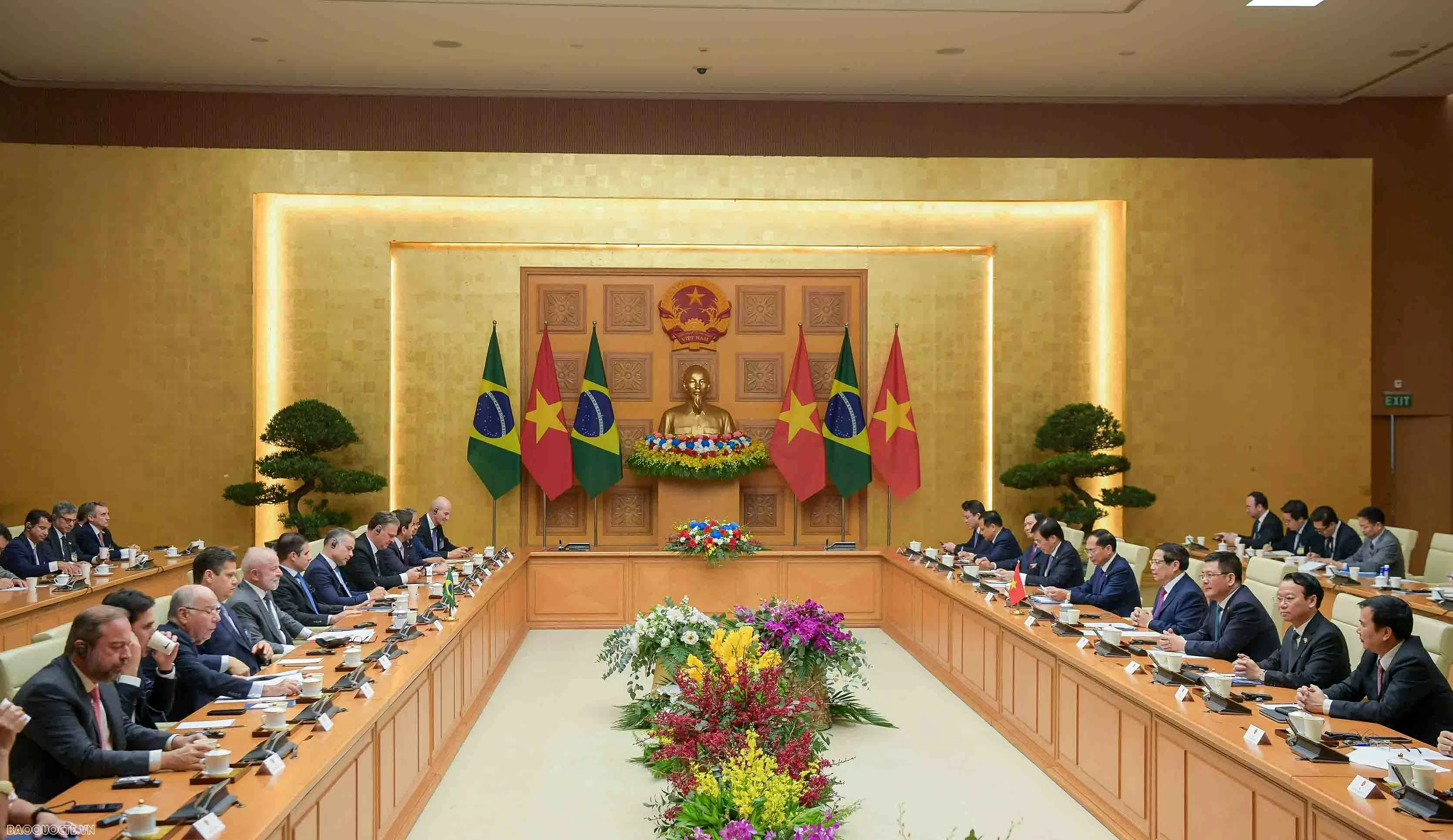 Thủ tướng Phạm Minh Chính hội kiến Tổng thống Brazil