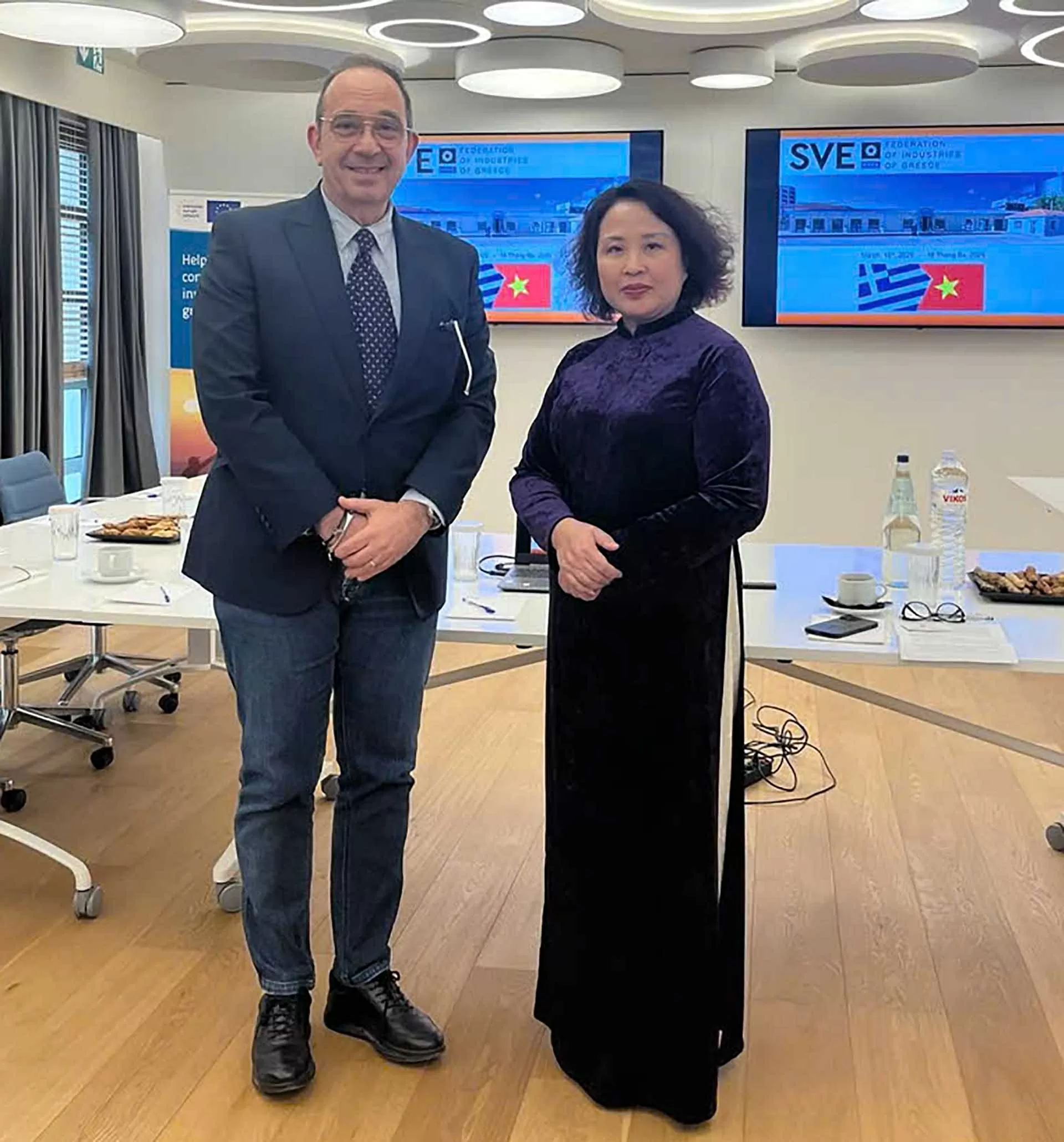 Việt Nam-Hy Lạp tăng cường kết nối địa phương, doanh nghiệp và người dân hai nước Việt Nam Hy Lạp tăng cường kết nối địa phương, doanh nghiệp và người dân hai nước