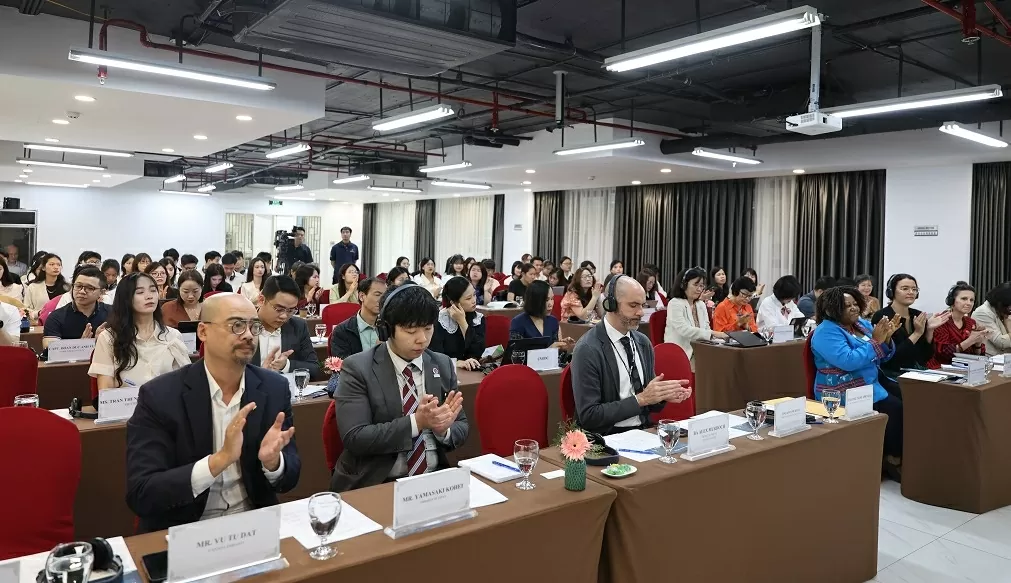 Xây dựng một không gian mạng an toàn cho sự phát triển lành mạnh của phụ nữ và trẻ em