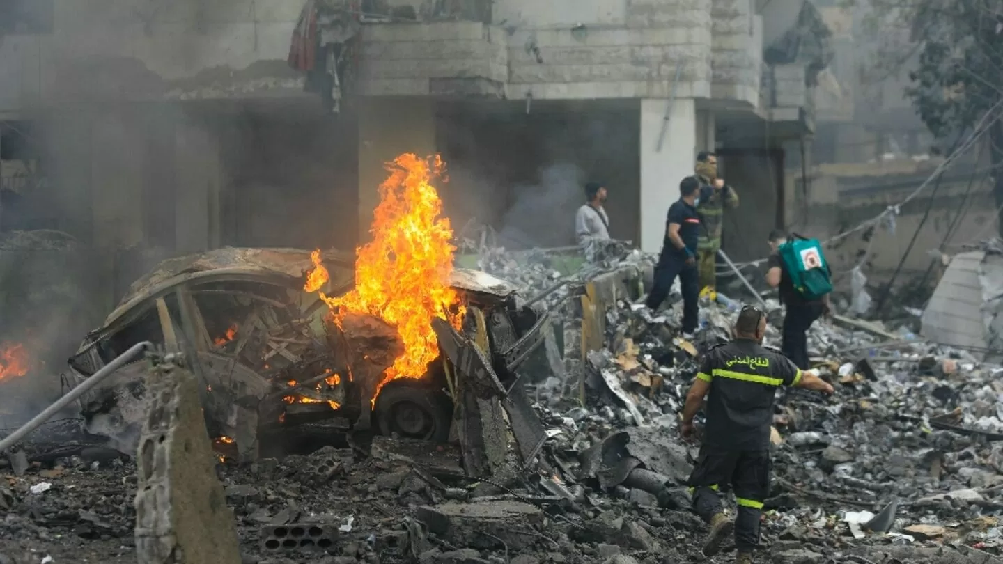 Israel đột ngột không kích Lebanon lần đầu tiên từ khi thực hiện lệnh ngừng bắn, Beirut nổi giận, Pháp nói 'không thể chấp nhận'. Alonitor