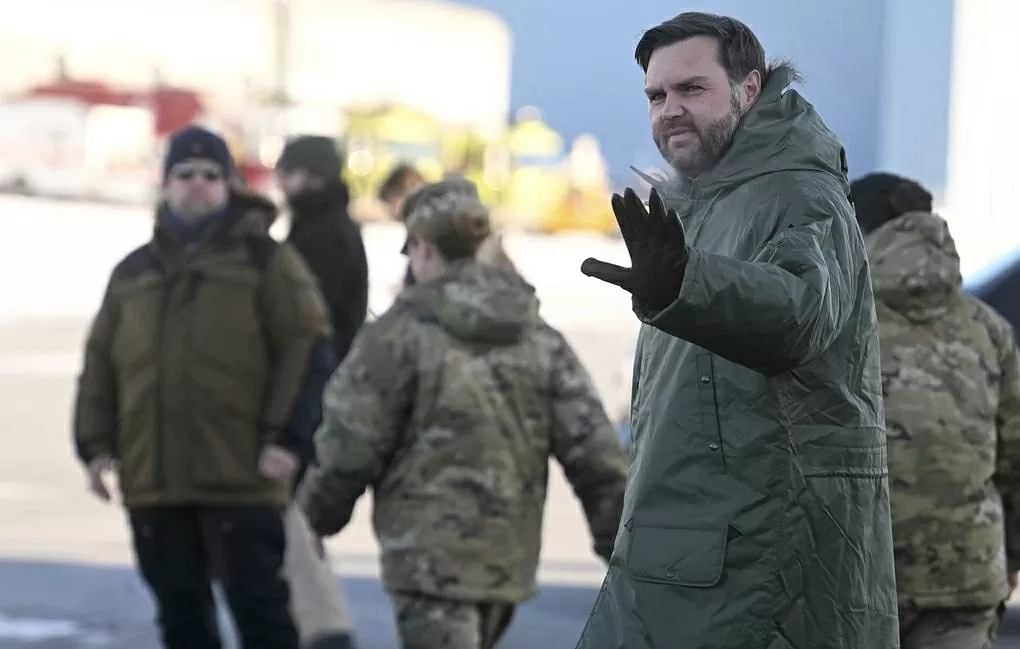 Cuối cùng, chuyến thăm tranh cãi của Phó Tổng thống Mỹ đến Greenland cũng diễn ra, Tổng thống Trump thẳng thắn: Washington phải có hòn đảo đó