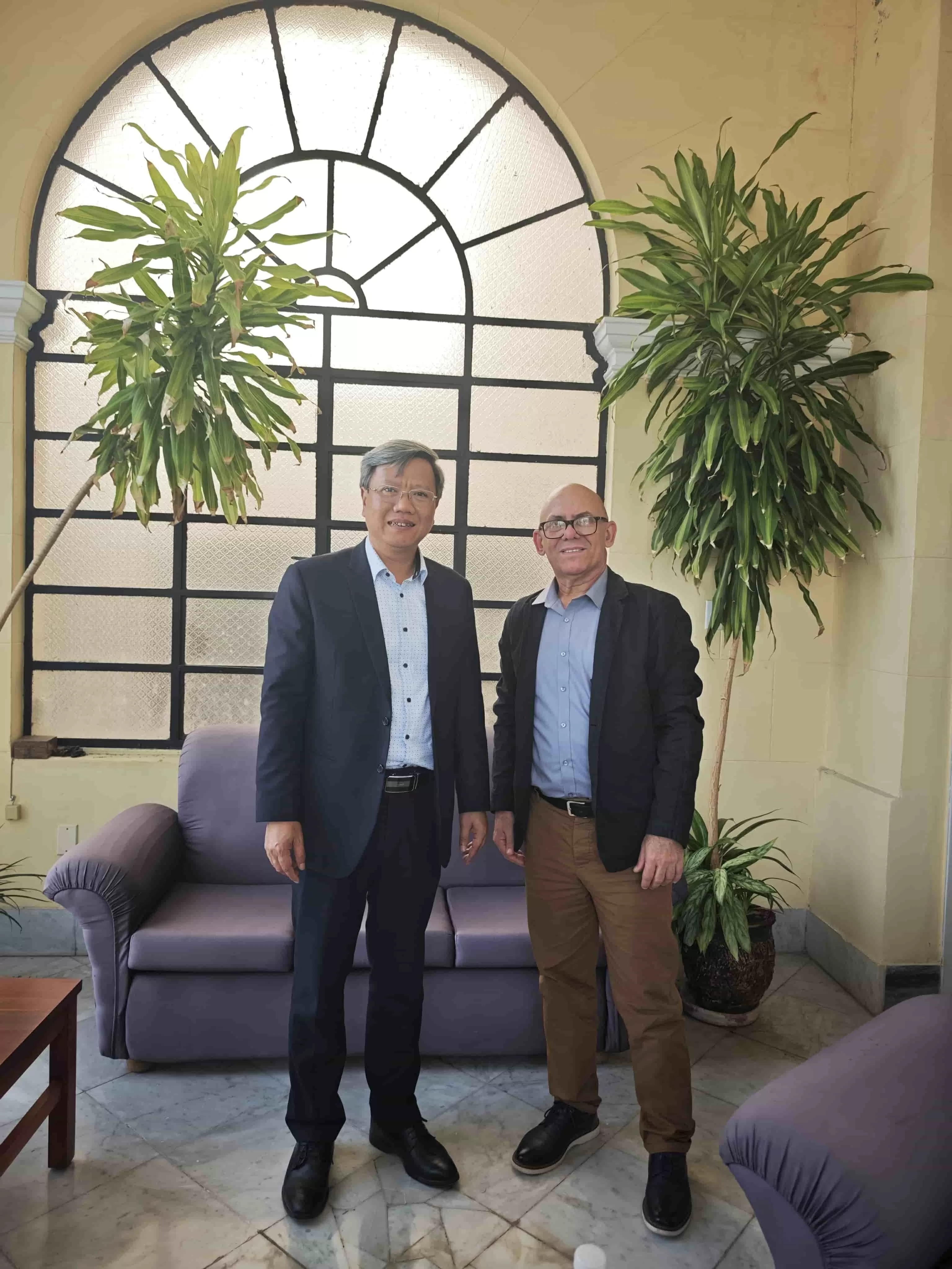 ĐẠI SỨ VIỆT NAM TẠI CUBA THÚC ĐẨY HỢP TÁC GIÁO DỤC VIỆT NAM - CUBA ĐẠI SỨ VIỆT NAM TẠI CUBA THÚC ĐẨY HỢP TÁC GIÁO DỤC VIỆT NAM - CUBA