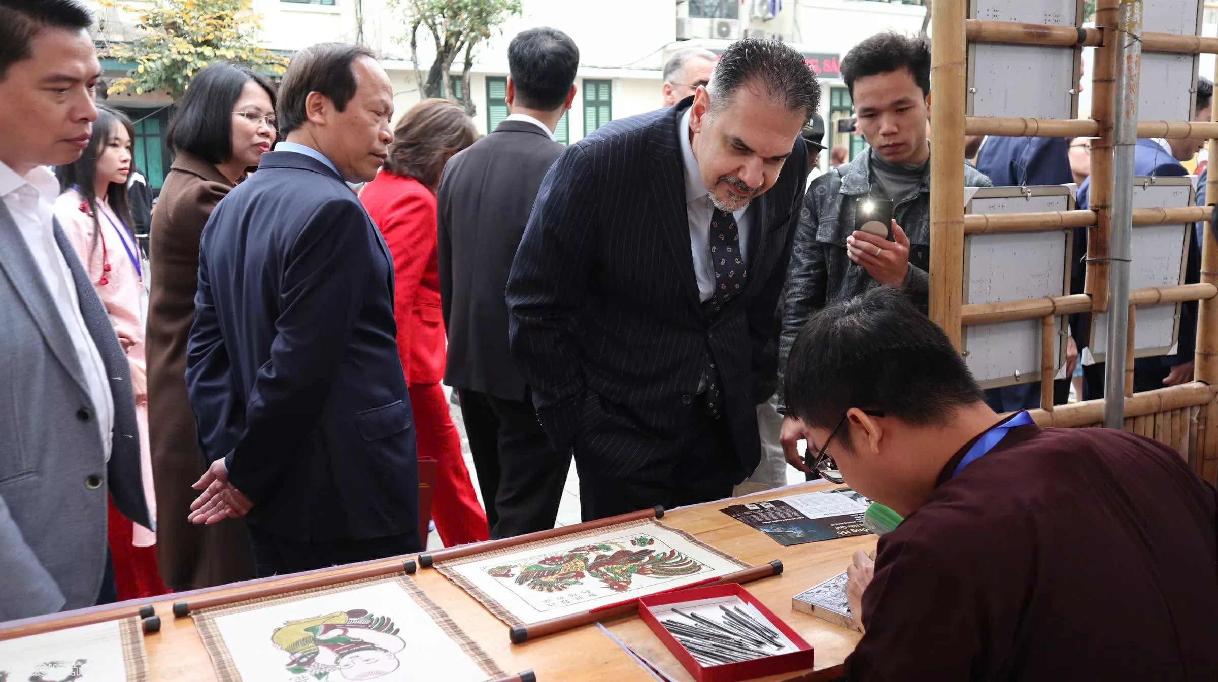 Để tranh Đông Hồ luôn là biểu tượng của bản sắc và khát vọng bảo tồn giá trị truyền thống