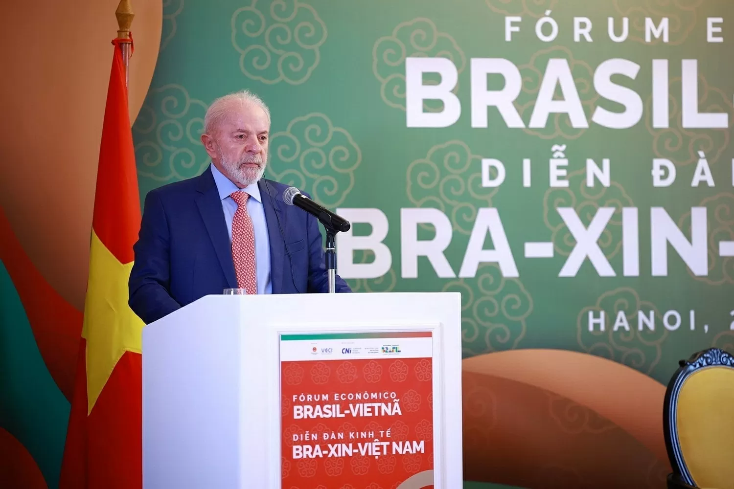 hủ tướng Phạm Minh Chính và Tổng thống Brazil Luiz Inácio Lula da Silva tham dự Diễn đàn kinh tế Việt Nam-Brazil. (Ảnh: Dương Giang/TTXVN)