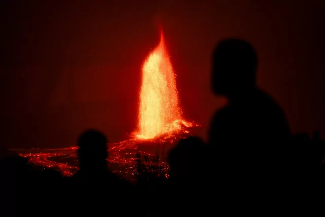 Mỹ: Du khách háo hức đến xem cảnh 'thức tỉnh’ của núi lửa mạnh nhất thế giới ở Hawaii