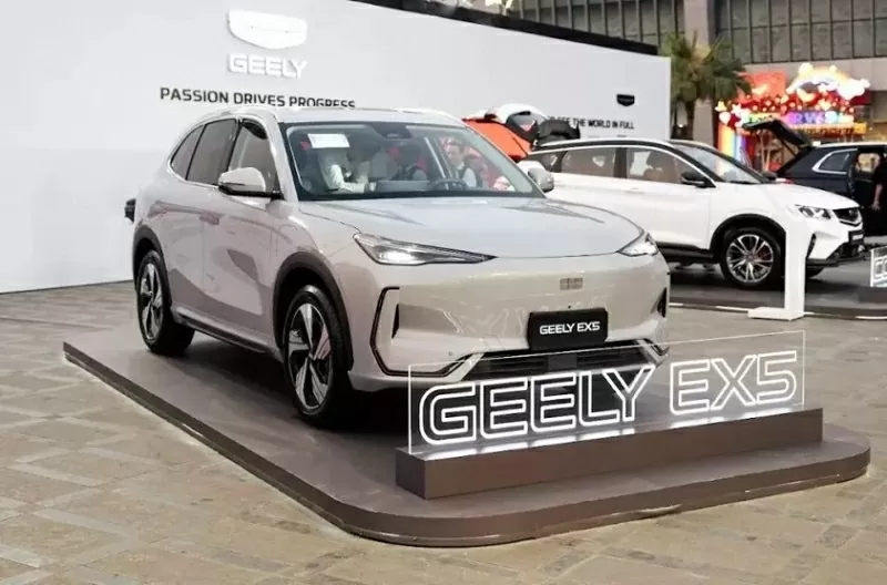 Giá xe Geely EX5 tại thị trường Việt Nam dự kiến dao động từ 750 - 850 triệu đồng Giá xe Geely EX5 tại thị trường Việt Nam dự kiến dao động từ 750 - 850 triệu đồng