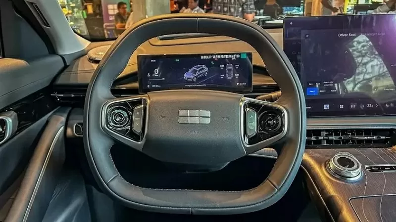 Nội thất của Geely EX5 mang phong cách tối giản nhưng vẫn đầy đủ công nghệ