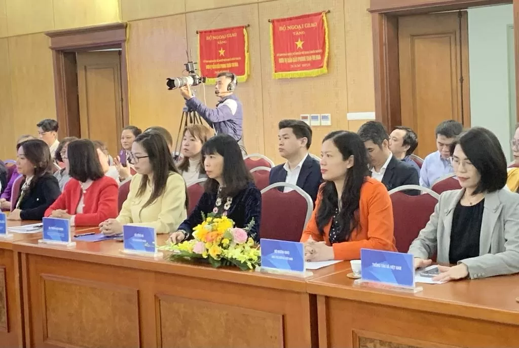 Phát động Ngày Tôn vinh tiếng Việt và cuộc thi Tìm kiếm Sứ giả tiếng Việt ở nước ngoài năm 2025 Phát động Ngày Tôn vinh tiếng Việt và cuộc thi Tìm kiếm Sứ giả tiếng Việt ở nước ngoài năm 2025