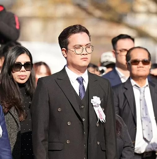 Người Việt tại Nhật Bản thể hiện lòng yêu nước bằng chiến dịch 'Vạn cờ Tổ quốc tung bay'