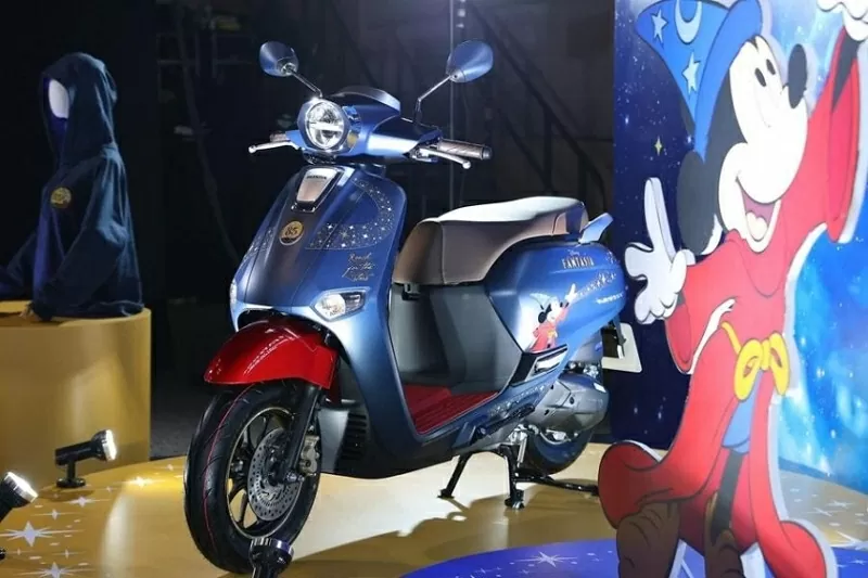 Xe tay ga Honda Giorno+ Disney Fantasia 85 Years Limited Edition