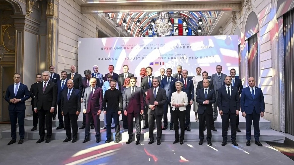 anh va phap ban trien khai luc luong gin giu hoa binh tai ukraine nga tiep tuc tan cong tren khong nham vao kiev