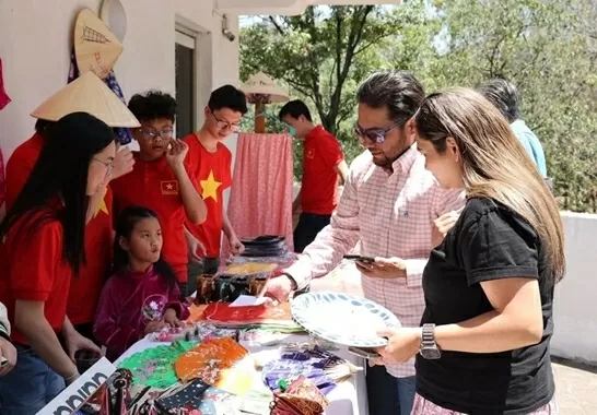 Văn hóa Việt tỏa sáng tại xứ "Đại bàng Aztec"