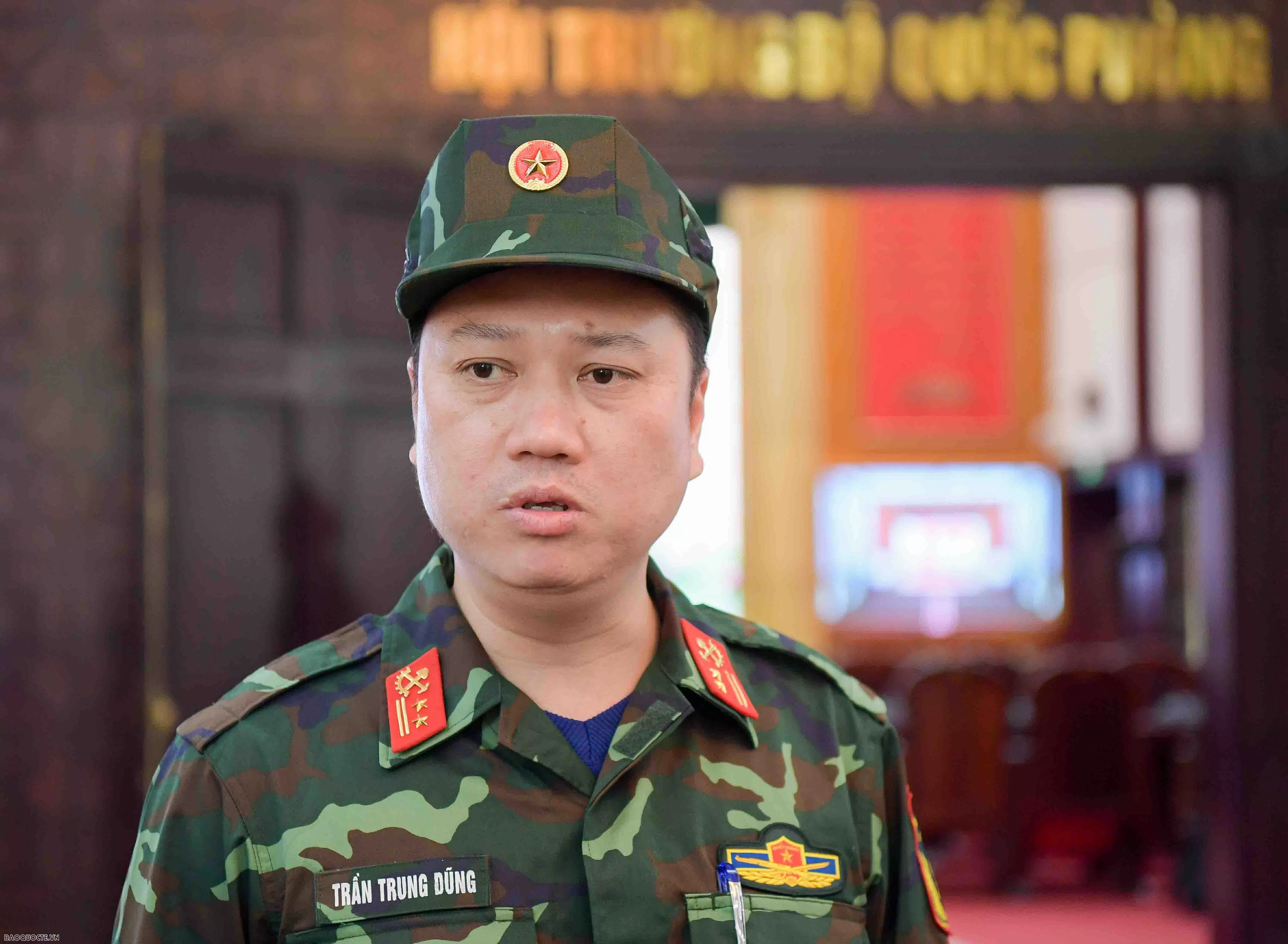 Mang thiết bị có thể tìm kiếm nạn nhân cách xa 15m, cách tường 10cm để cứu trợ động đất tại Myanamr