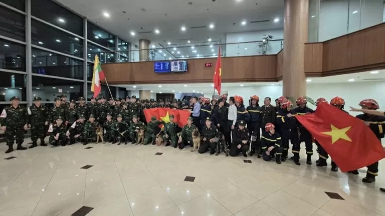 Đội cứu hộ, cứu nạn Việt Nam đến Myanmar hỗ trợ khắc phục hậu quả động đất