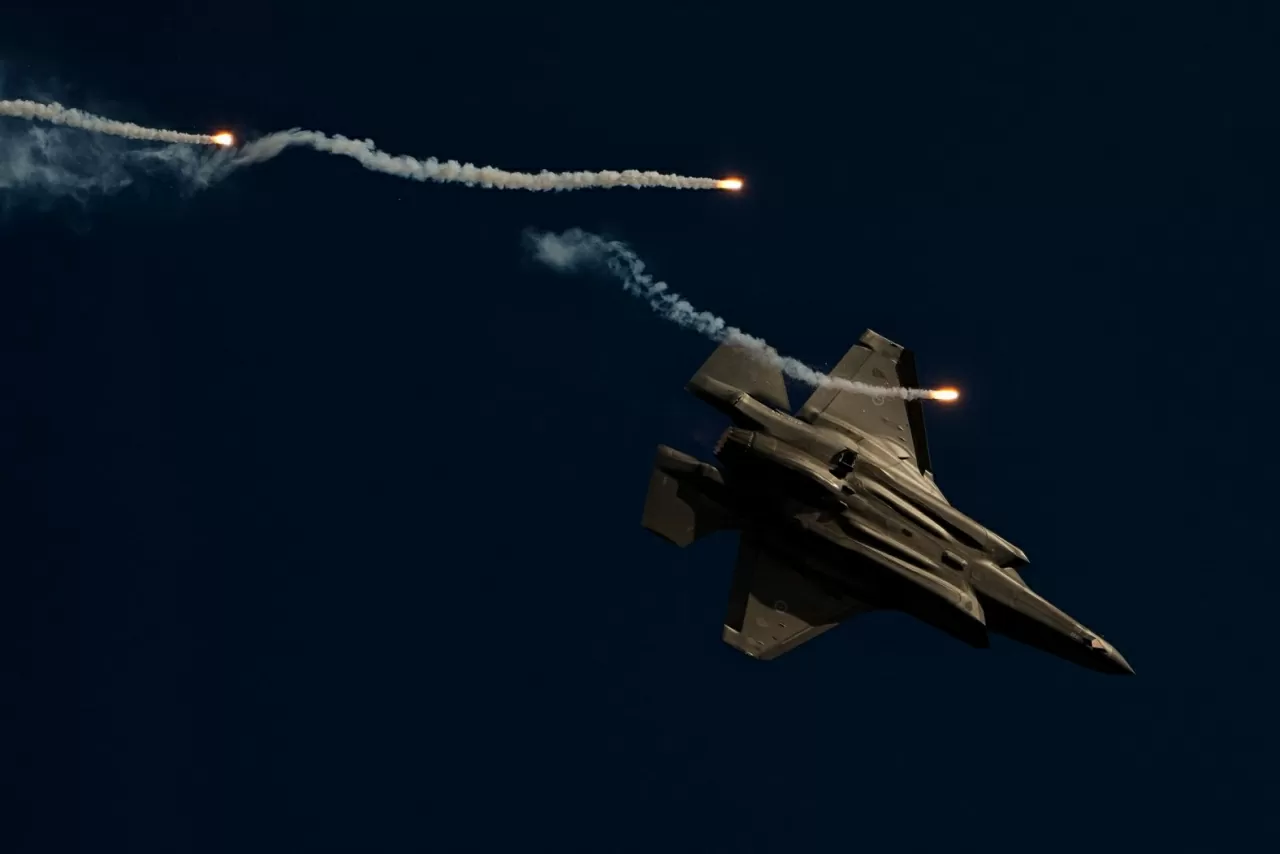 Ảnh ấn tượng: Tổng thống Putin nói Nga đang giữ thế chủ động khắp tiền tuyến, Israel nêu điều kiện để chiến sự ‘chấm dứt ngay ngày mai’