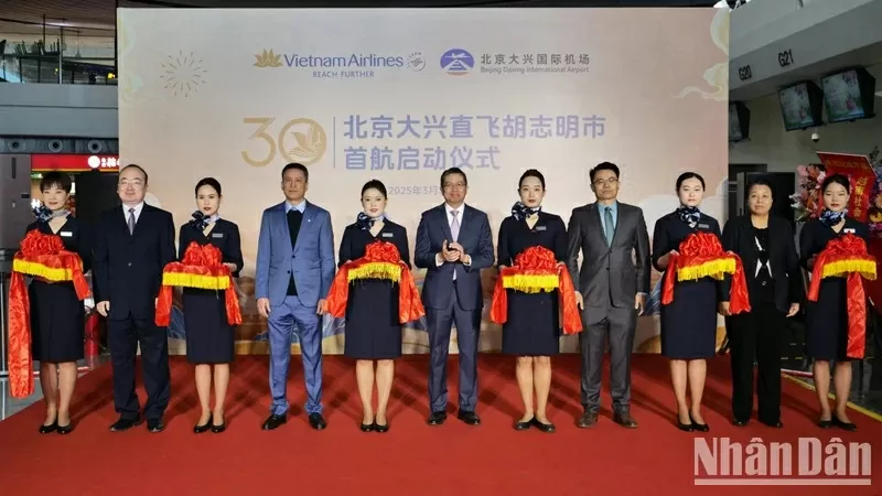 Vietnam Airlines khai thác 6 đường bay giữa Việt Nam và Trung Quốc, tần suất 40 chuyến mỗi tuần Vietnam Airlines khai thác 6 đường bay giữa Việt Nam và Trung Quốc, tần suất 40 chuyến mỗi tuần