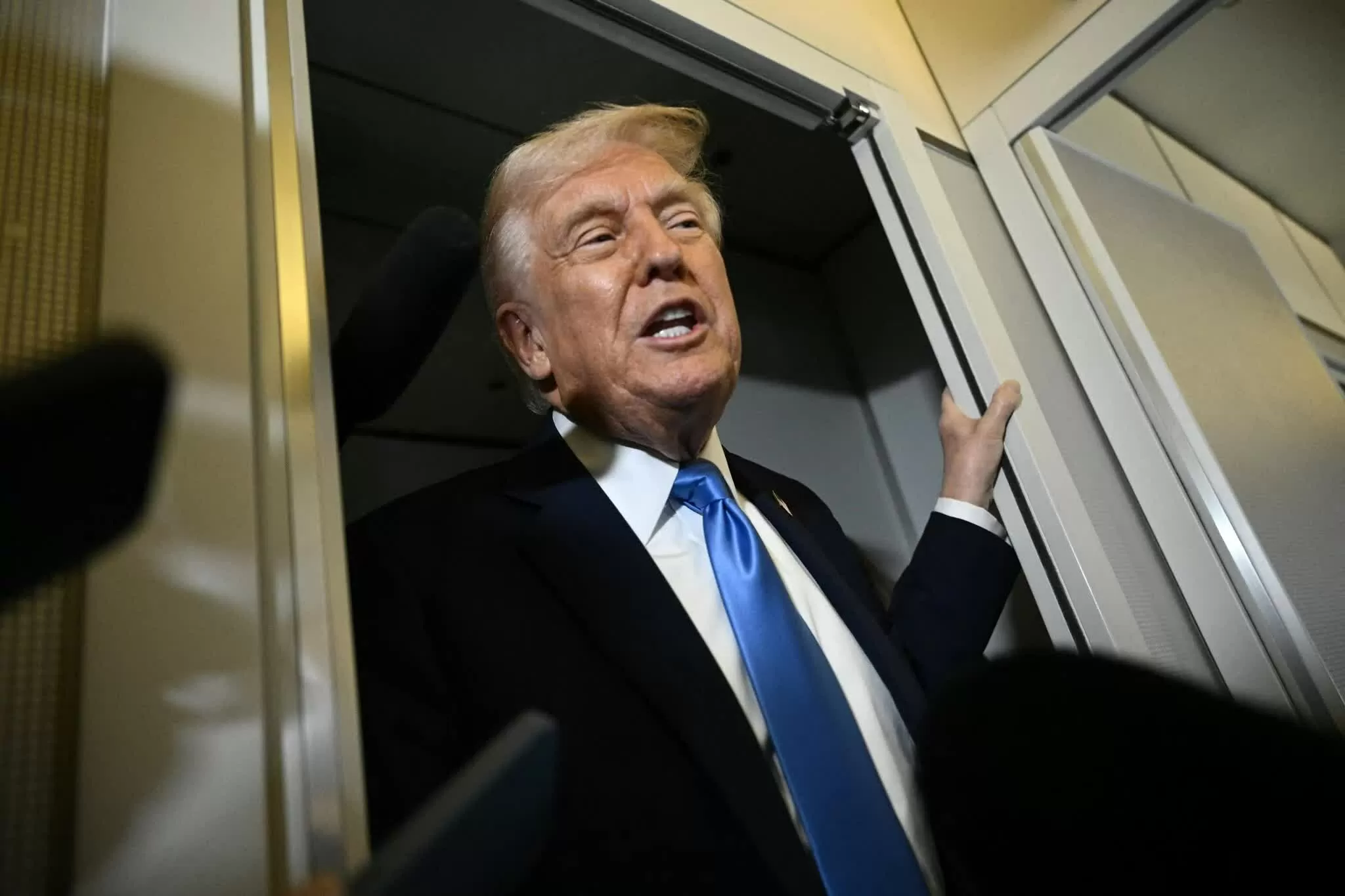 Mỹ dọa 'ném bom' Iran Mỹ dọa 'ném bom' Iran