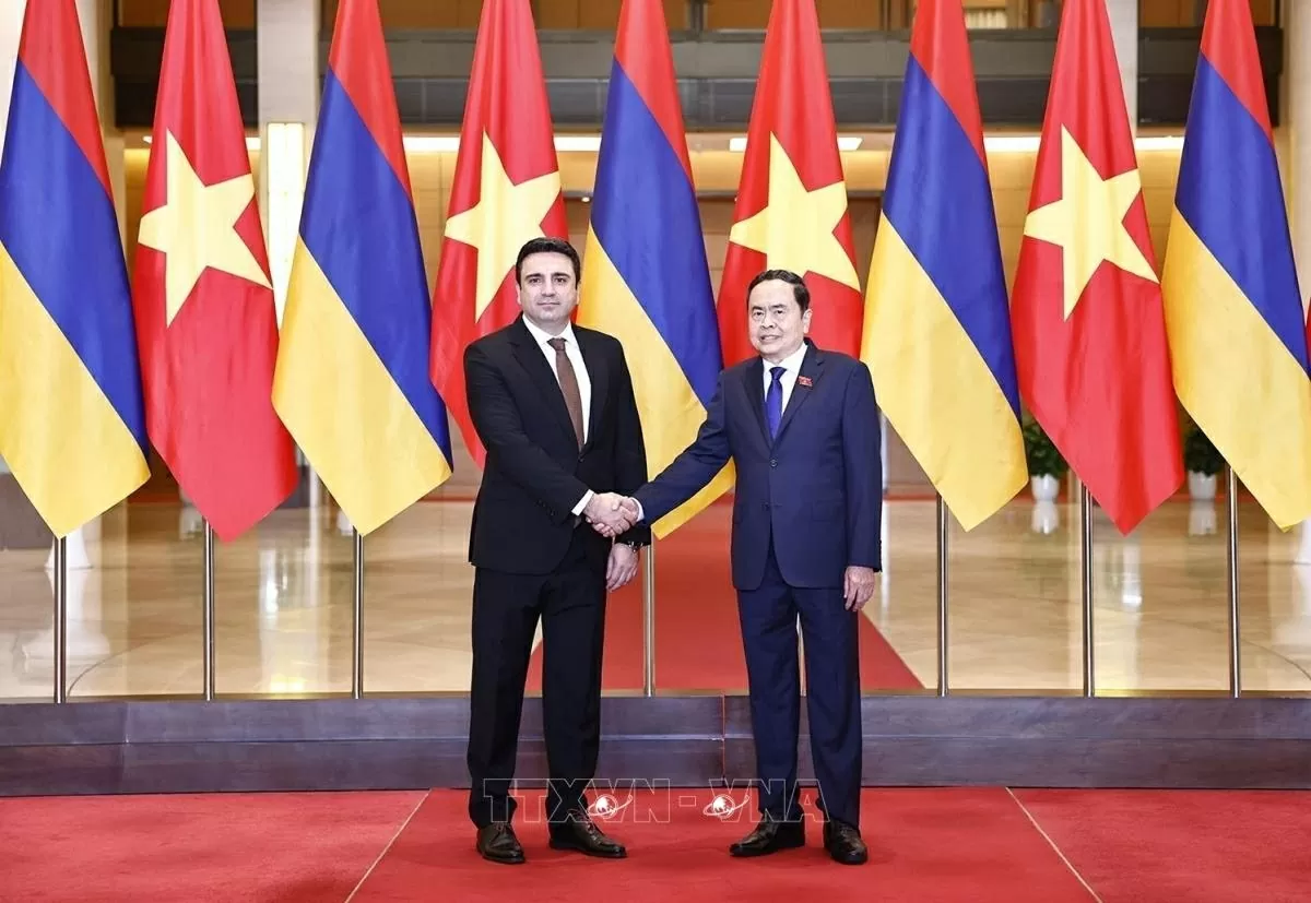 Chủ tịch Quốc hội dự IPU-150, thăm Uzberkistan và Armenia: Chia sẻ tầm nhìn Việt Nam về phát triển, khơi thông hợp tác với hai bạn bè truyền thống Chủ tịch Quốc hội dự IPU-150, thăm Uzberkistan và Armenia: Chia sẻ tầm nhìn Việt Nam về phát triển, khơi thông hợp tác với hai bạn bè truyền thống