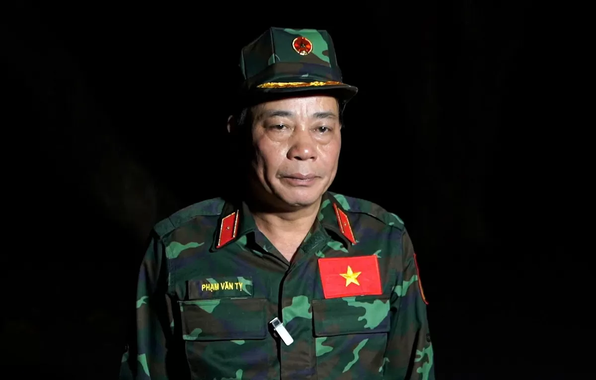 undefined Đoàn Quân đội nhân dân Việt Nam chia 3 mũi với tinh thần tìm kiếm nạn nhân động đất ở Myanmar nhanh nhất