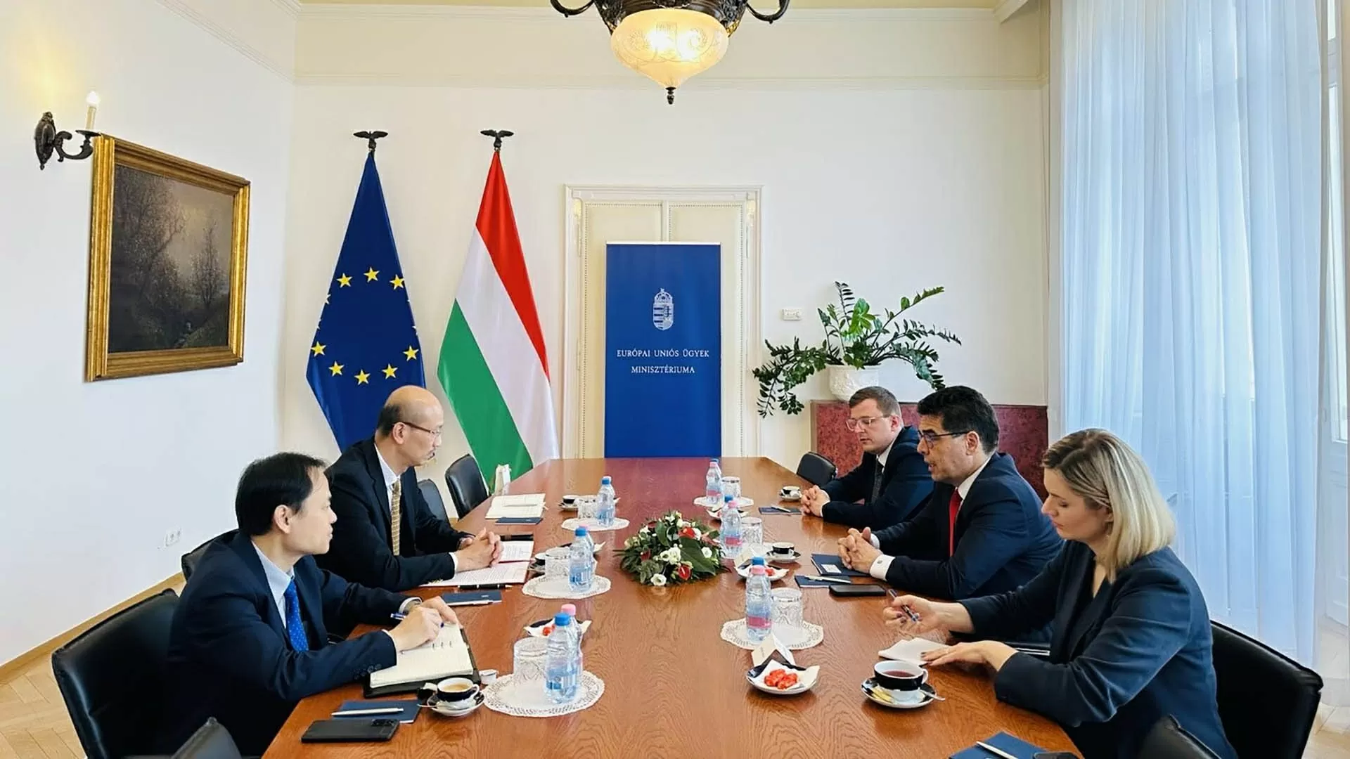 Việt Nam-Hungary thúc đẩy hợp tác kinh tế, thương mại và đầu tư Việt Nam-Hungary thúc đẩy hợp tác kinh tế, thương mại và đầu tư