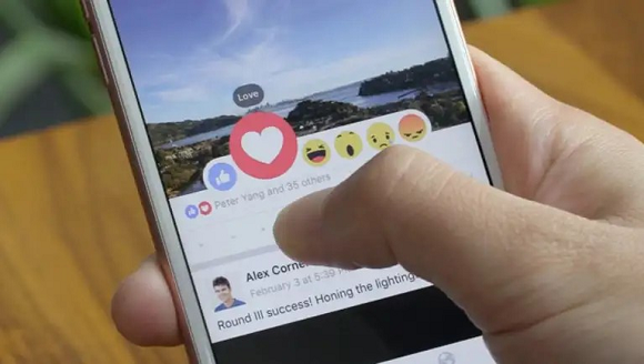 Facebook giới thiệu nhiều tùy chọn cảm xúc hơn ngoài nút “like” vào năm 2016