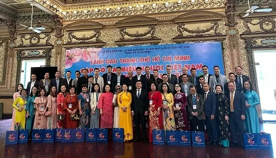 Cộng đồng người Việt ở nước ngoài cùng thành phố mang tên Bác và dân tộc bước vào kỷ nguyên vươn mình