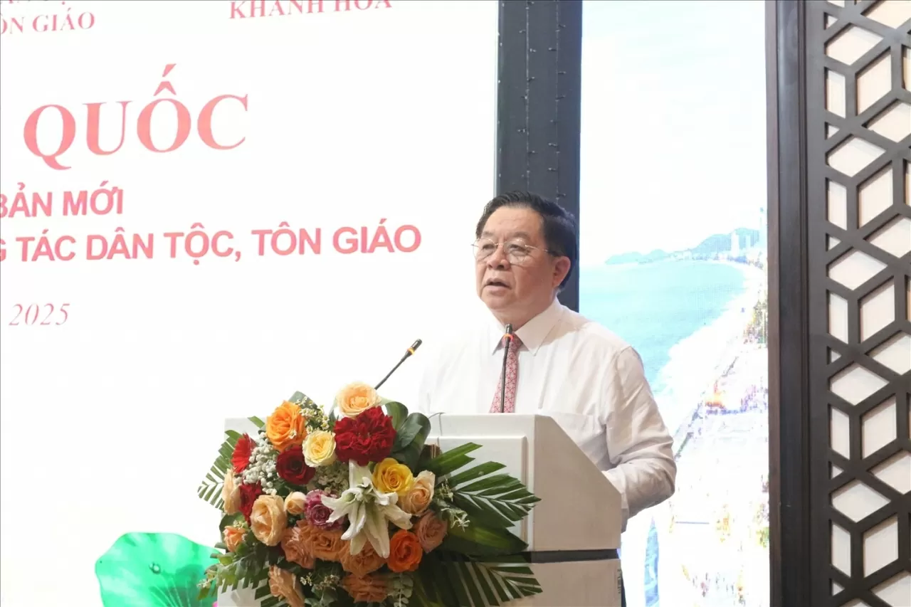 Quán triệt, triển khai một số văn bản mới của Ban Bí thư về công tác dân tộc, tôn giáo Quán triệt, triển khai một số văn bản mới của Ban Bí thư về công tác dân tộc, tôn giáo