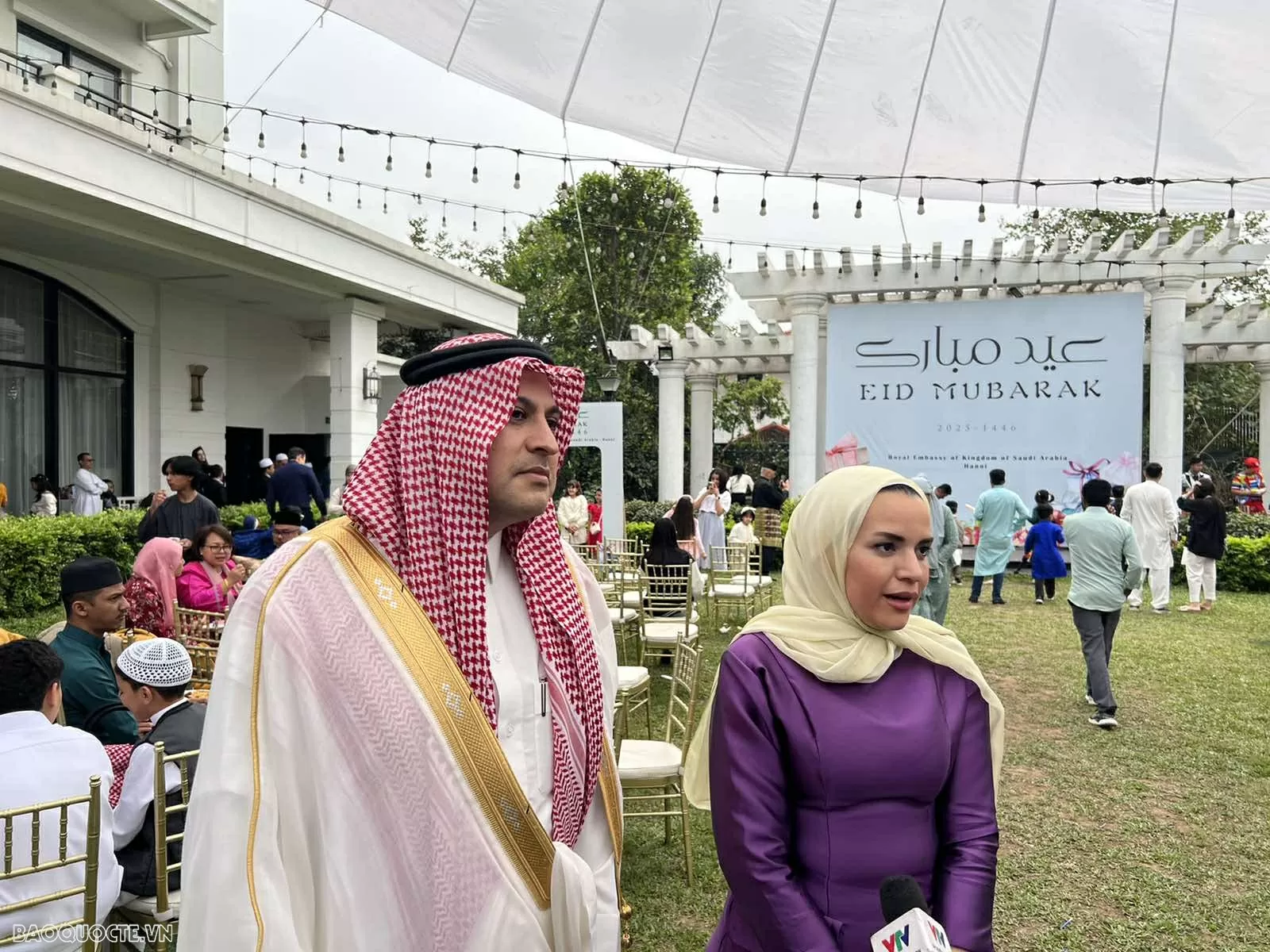 Cộng đồng người Hồi giáo cầu cho hòa bình và phước lành qua lễ Eid al- Fitr tại Hà Nội
