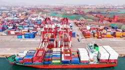 Điểm tin thế giới sáng 11/12: Ukraine sẵn sàng bầu cử Tổng thống, Mỹ chỉ trích châu Âu 'yếu đuối', Australia tự phê bình nghiêm khắc về AUKUS