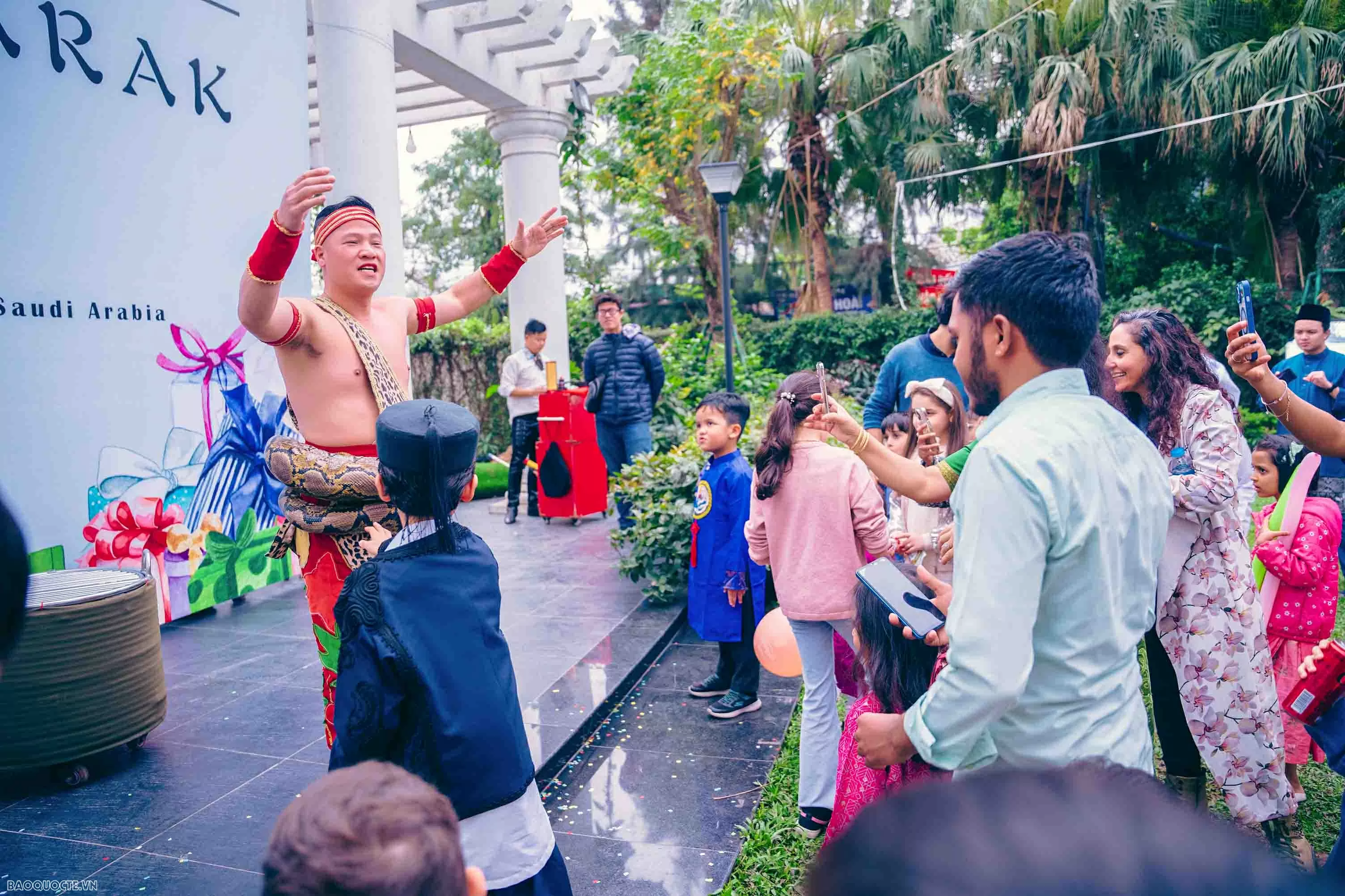 Hoà mình với lễ xả chay của người Hồi giáo ngay tại Hà Nội Hoà mình với lễ xả chay của người Hồi giáo ngay tại Hà Nội