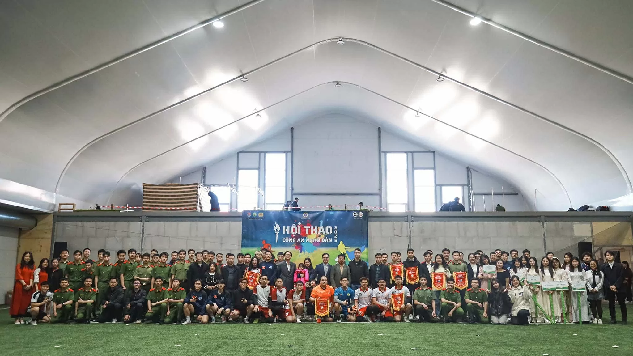 Hội thao hướng tới kỷ niệm 80 năm ngày truyền thống Công an nhân dân Hội thao hướng tới kỷ niệm 80 năm ngày truyền thống Công an nhân dân