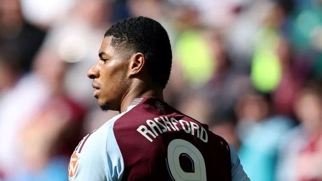 Tỏa sáng ở Aston Villa, Rashford ‘châm chọc’ HLV Amorim?