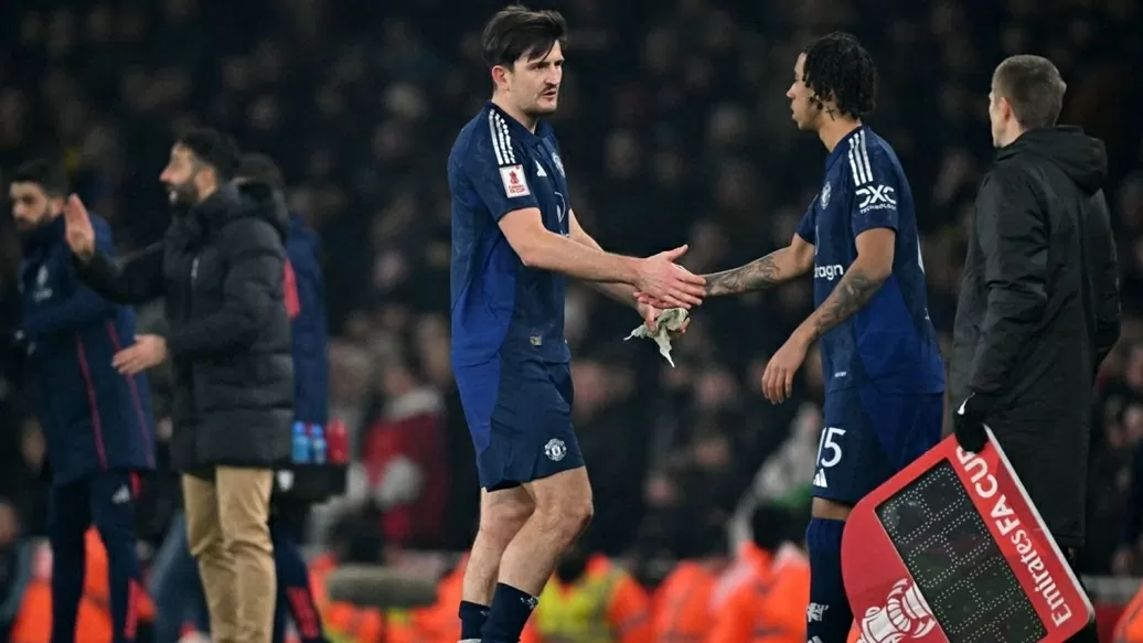 Hai trung vệ MU trở lại, sẵn sàng đá trận gặp Nottingham Hai trung vệ MU trở lại, sẵn sàng đá trận gặp Nottingham