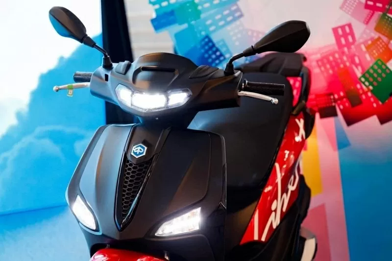 Cụm đèn pha LED ngang sắc nét tạo điểm nhấn đầy cá tính cho Liberty Z Cụm đèn pha LED ngang sắc nét tạo điểm nhấn đầy cá tính cho Liberty Z