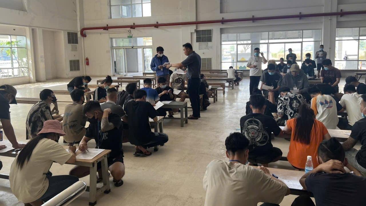 them 221 cong dan viet nam bi tam giu do vi pham quy dinh xuat nhap canh cua myanmar ve nuoc an toan