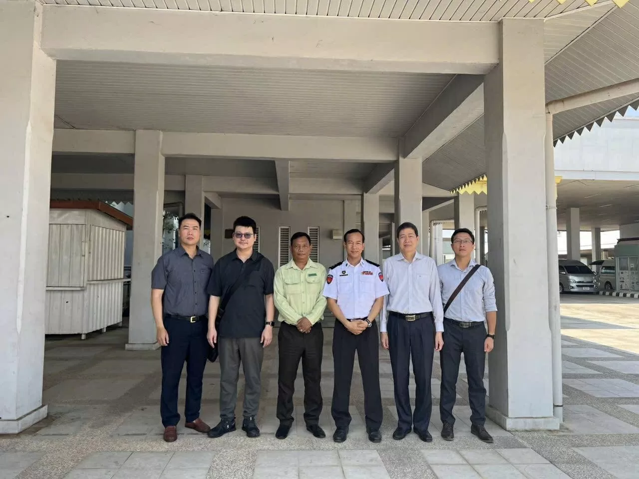 Đại sứ Lý Quốc Tuấn: Tận tâm, tận lực bảo hộ công dân Việt Nam sau động đất tại Myanmar Đại sứ Lý Quốc Tuấn: Tận tâm, tận lực bảo hộ công dân Việt Nam sau động đất tại Myanmar