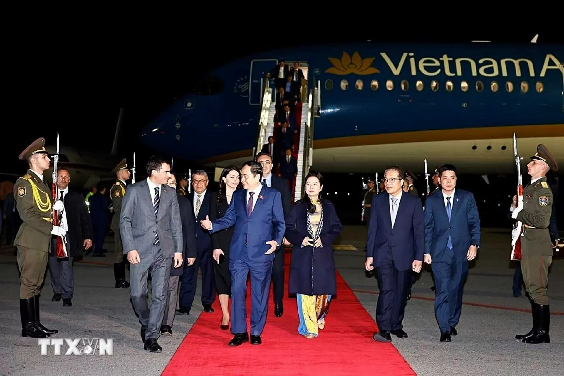 Chủ tịch Quốc hội Trần Thanh Mẫn và Phu nhân tới Yerevan, bắt đầu chuyến thăm chính thức Armenia