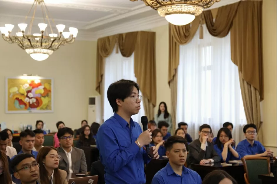 Đại sứ Đặng Minh Khôi gặp mặt và đối thoại với thanh niên - sinh viên Việt Nam tại Nga năm 2025