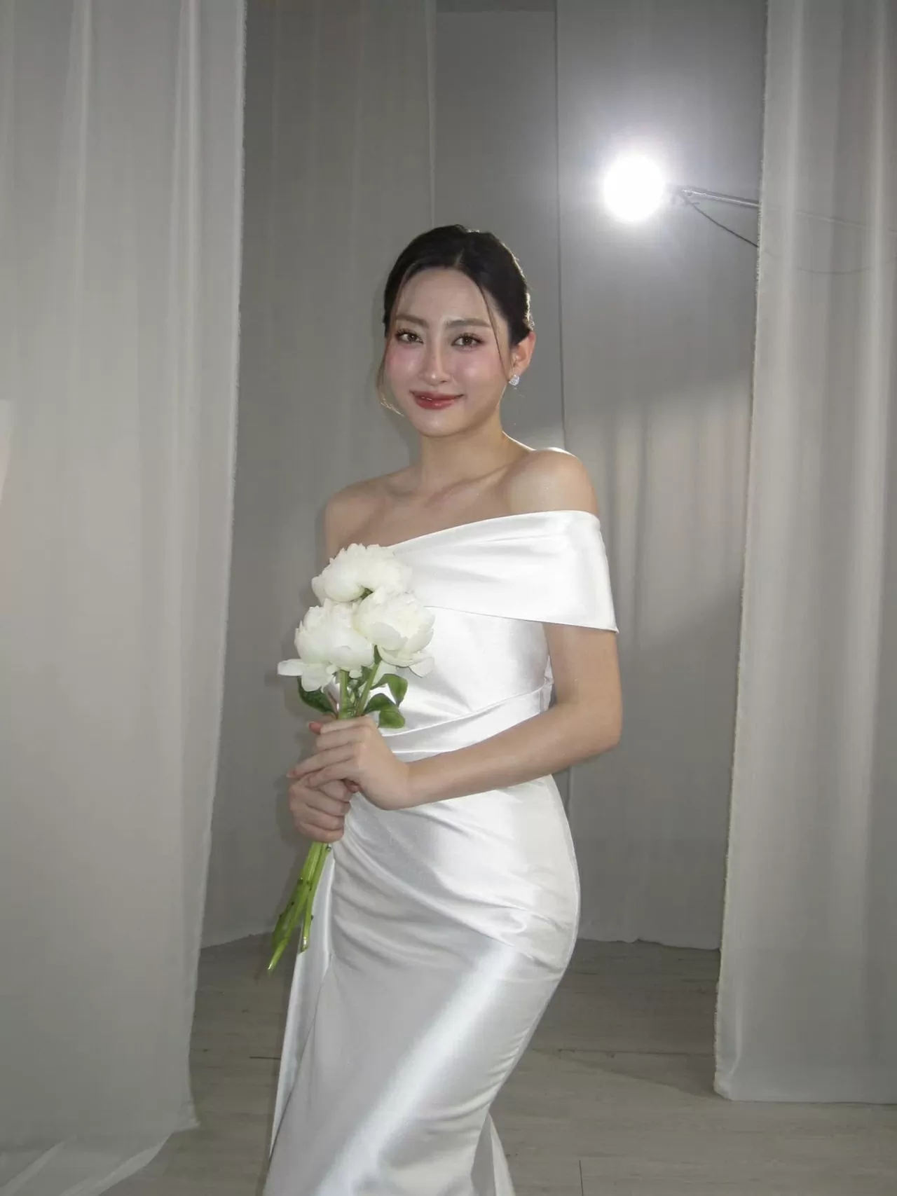 Hoa hậu Lương Thùy Linh