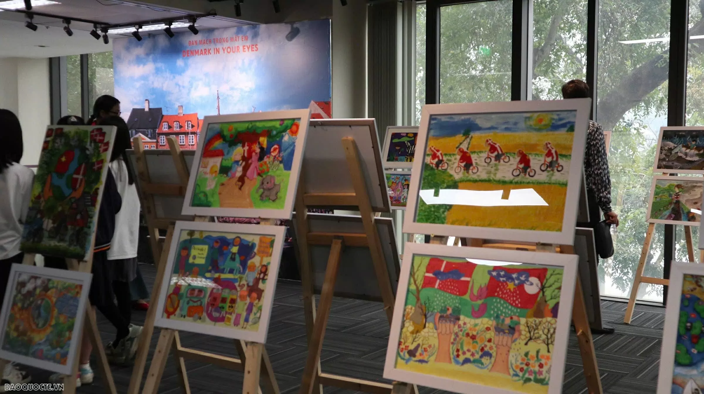 Nét vẽ xanh cho một hành tinh bền vững Nét vẽ xanh cho một hành tinh bền vững