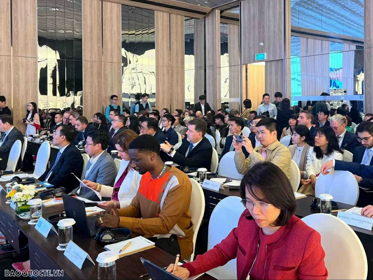 Việt Nam và Bỉ cùng 'ra khơi' chuyển đổi năng lượng tới chân trời phát triển bền vững Việt Nam và Bỉ cùng 'ra khơi' chuyển đổi năng lượng tới chân trời phát triển bền vững