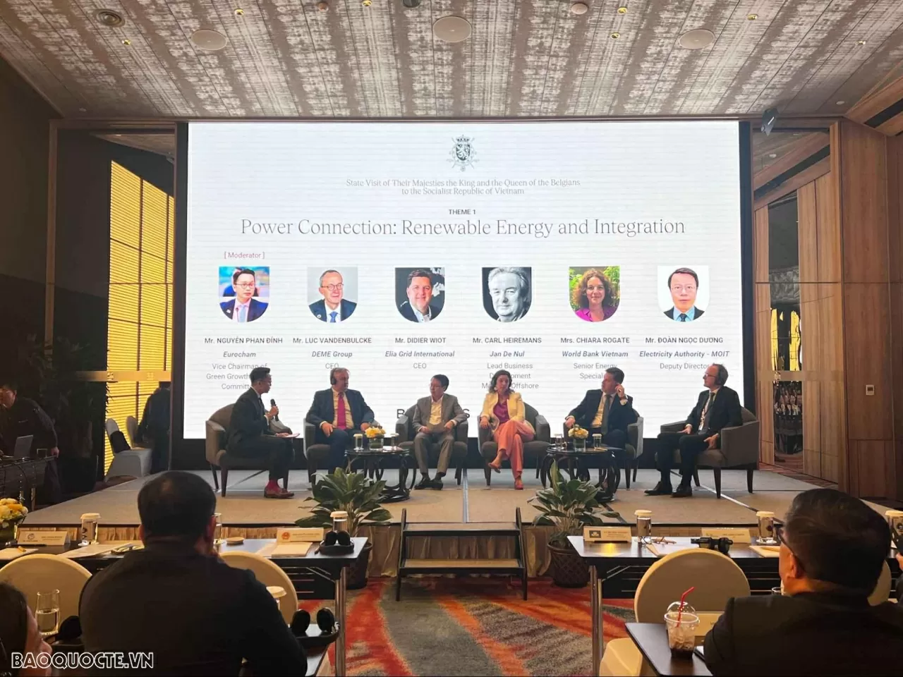 Hội thảo “Hợp tác Việt - Bỉ về các giải pháp phát triển bền vững - Khơi mở tiềm năng Năng lượng: Hướng tới Net Zero” quy tụ nhiều chuyên gia trong lĩnh vực năng lượng tái tạo. (Ảnh: Minh Thư) Hội thảo “Hợp tác Việt - Bỉ về các giải pháp phát triển bền vững - Khơi mở tiềm năng Năng lượng: Hướng tới Net Zero” quy tụ nhiều chuyên gia trong lĩnh vực năng lượng tái tạo. (Ảnh: Minh Thư)