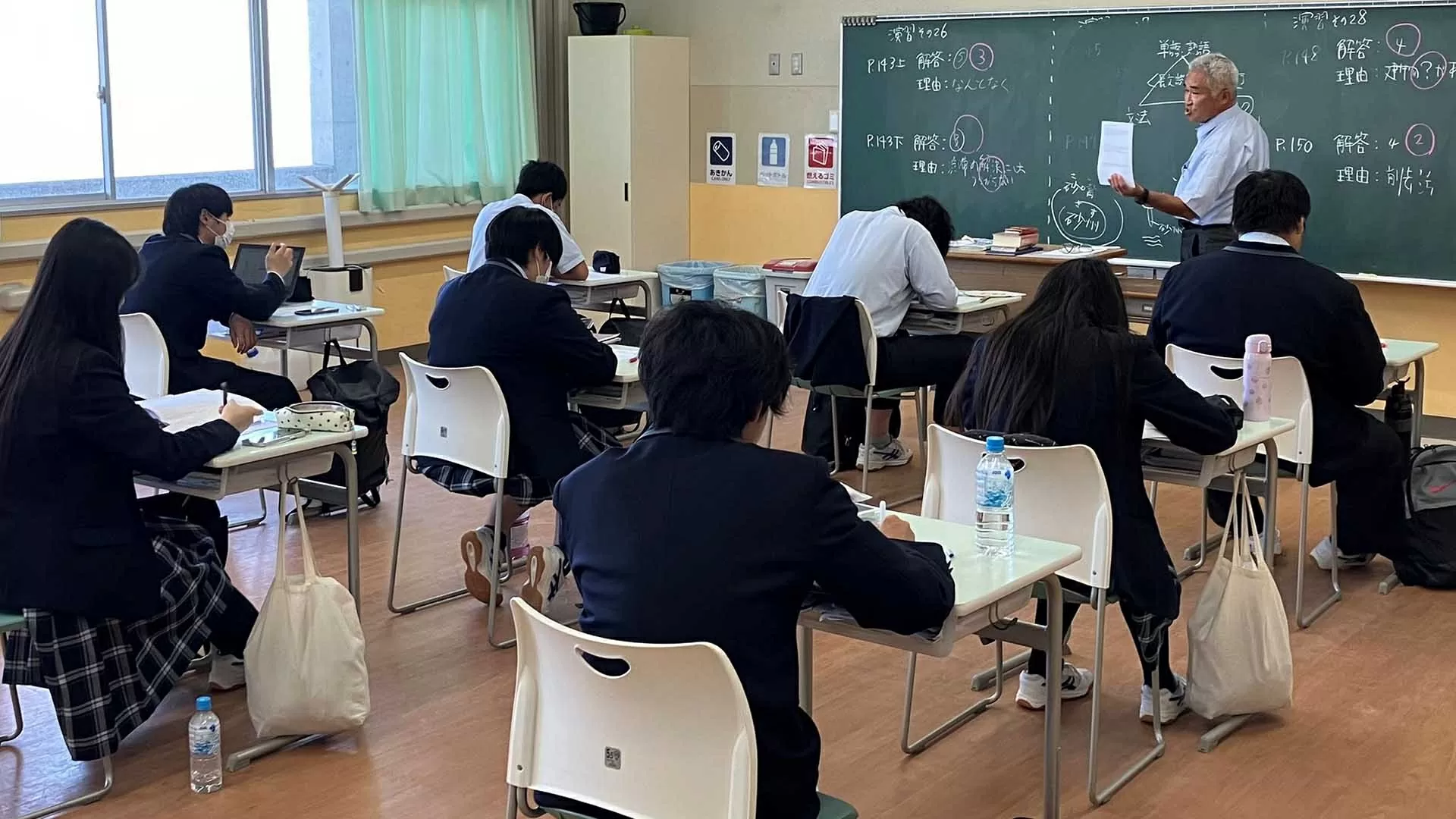 ‘Di cư’ giáo dục sang Trung Quốc