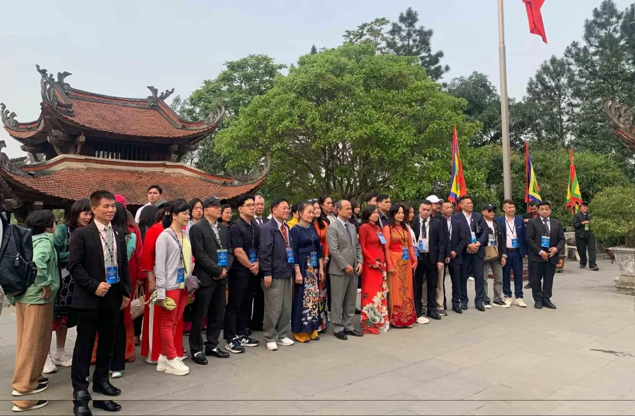 Đoàn kiều bào dâng hương Giỗ tổ Hùng Vương, thu hút nguồn lực phát triển kinh tế-xã hội tỉnh Phú Thọ