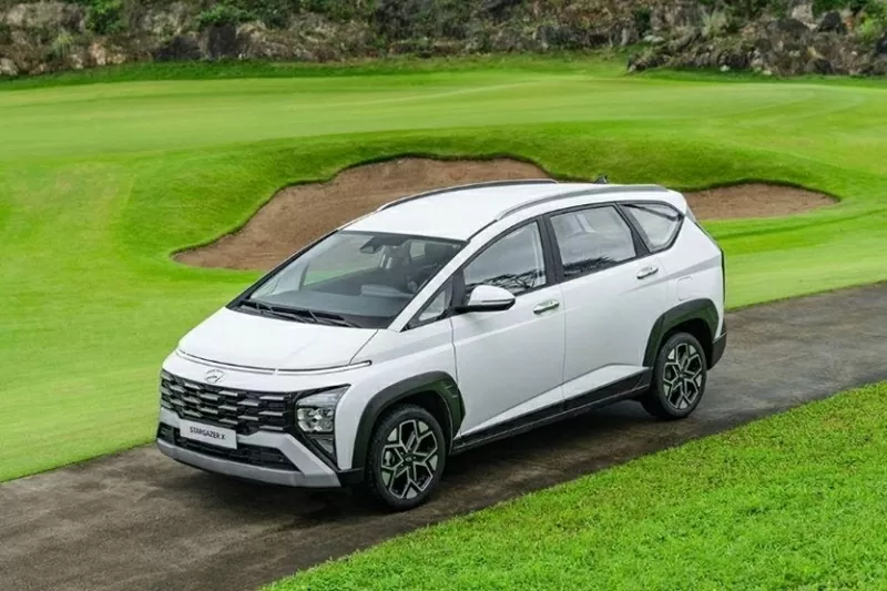 Hyundai Stargazer X được xem là bản nâng cấp nhẹ từ Stargazer thường Hyundai Stargazer X được xem là bản nâng cấp nhẹ từ Stargazer thường