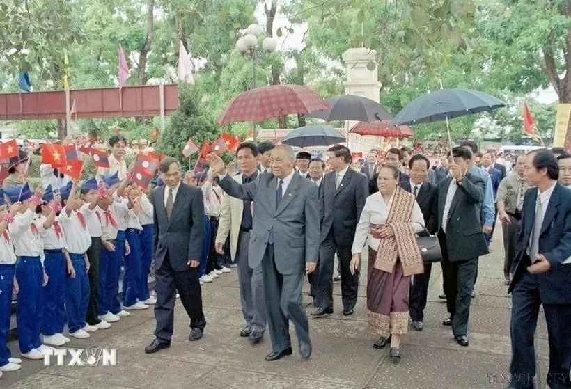 Việt-Lào