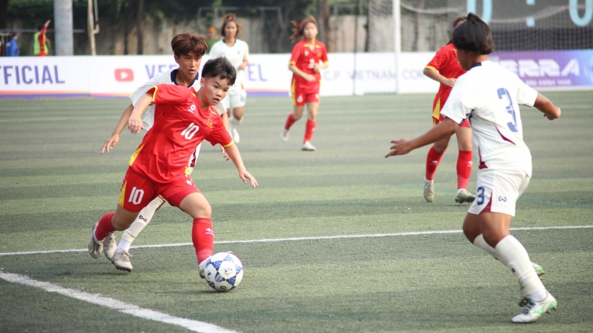 Giao hữu bóng đá: U17 nữ Việt Nam giành chiến thắng kịch tính trước Thái Lan