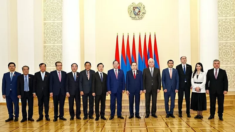 Chủ tịch Quốc hội Trần Thanh Mẫn hội kiến Tổng thống Armenia