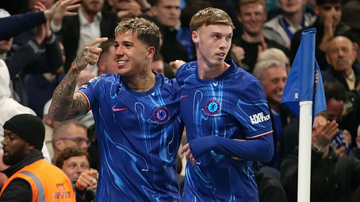 Cole Palmer vượt Bruno Fernandes trong ngày giải cơn khát kiến tạo